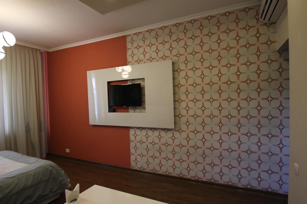 Delphin Guest House Бишкек Екстериор снимка
